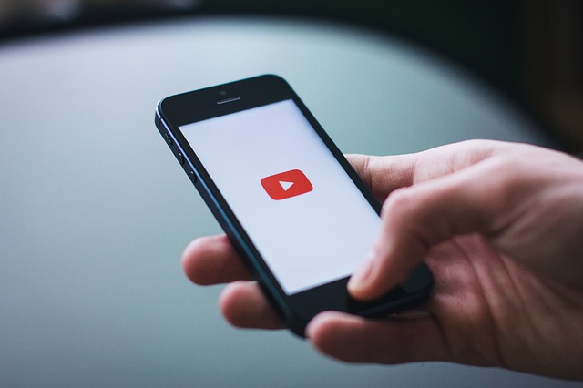 Youtube na smartfóne.jpg